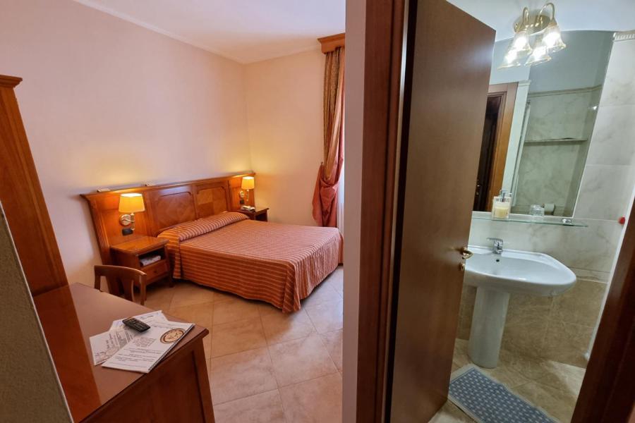 Hotel Acqui & Centro Benessere Акви Терме Экстерьер фото