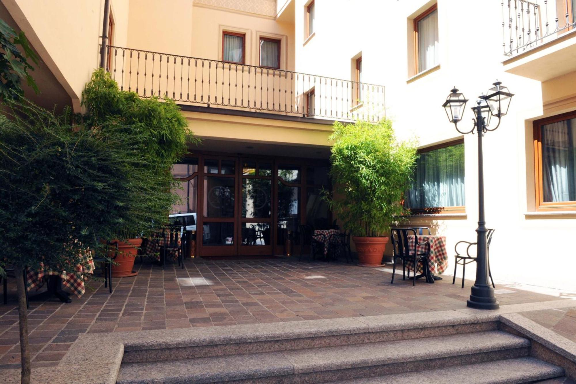 Hotel Acqui & Centro Benessere Акви Терме Экстерьер фото