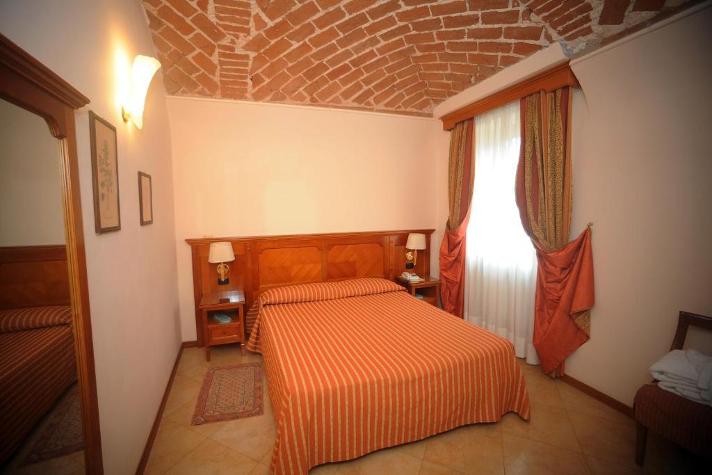 Hotel Acqui & Centro Benessere Акви Терме Номер фото